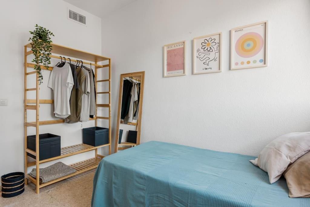 Central Beach Apartment With Free Parking And Pool マルベーリャ エクステリア 写真